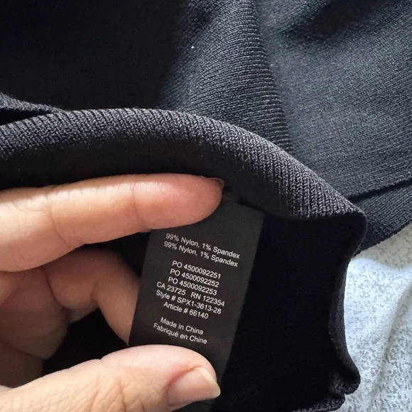 BABATON- Sculpt Knit Off The Shoulder Top - Picture 4 of 4